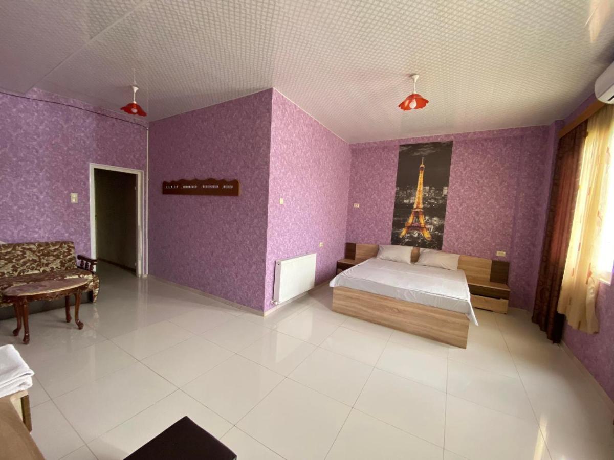 Hotel Golden Fleece Kutaissi Exterior foto