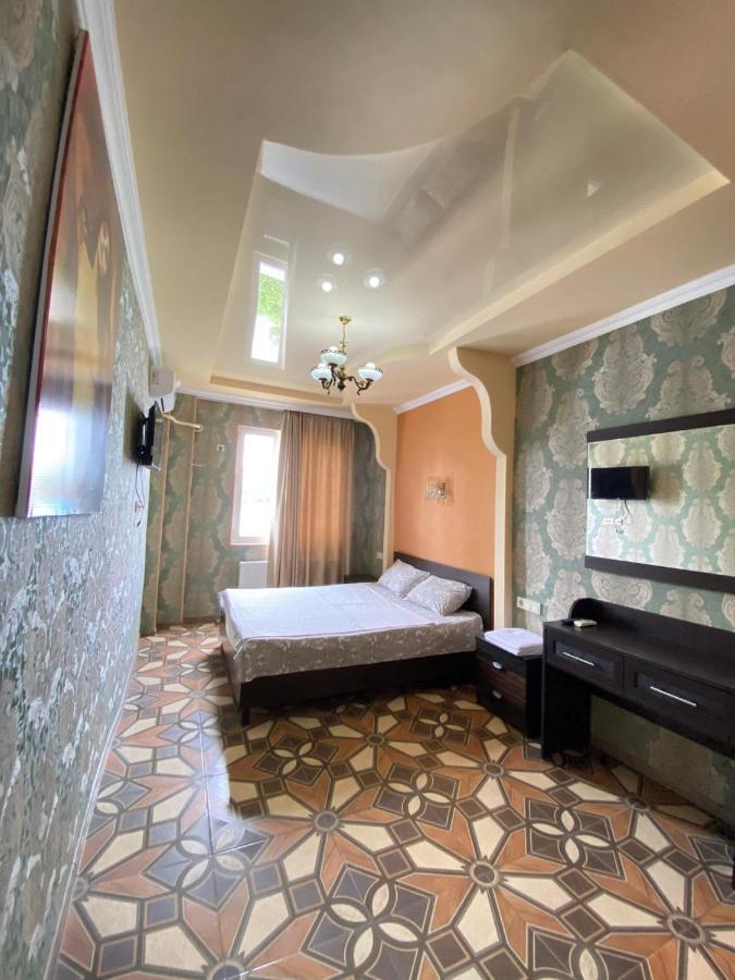 Hotel Golden Fleece Kutaissi Exterior foto