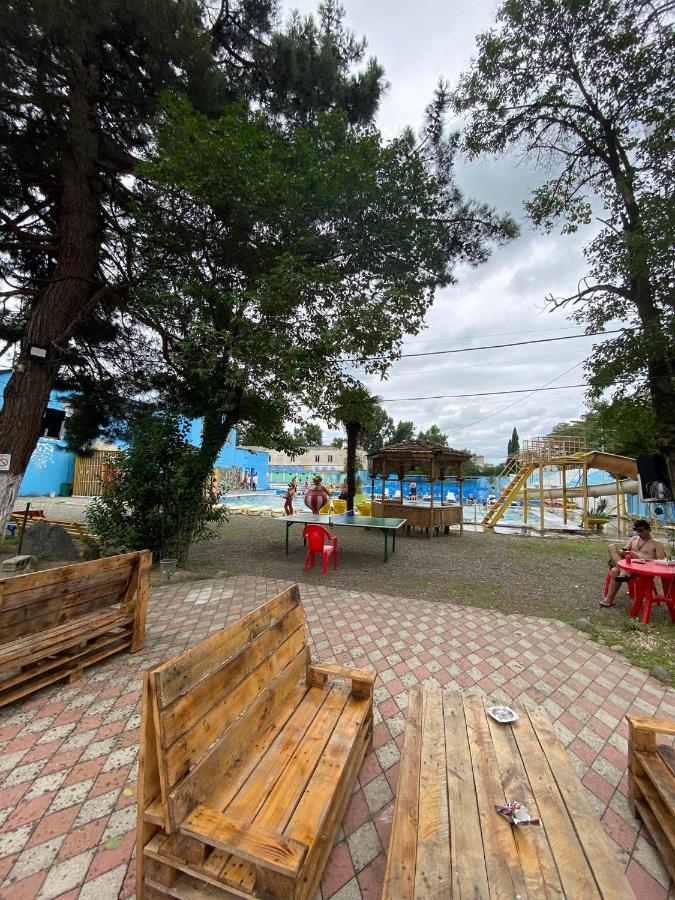 Hotel Golden Fleece Kutaissi Exterior foto