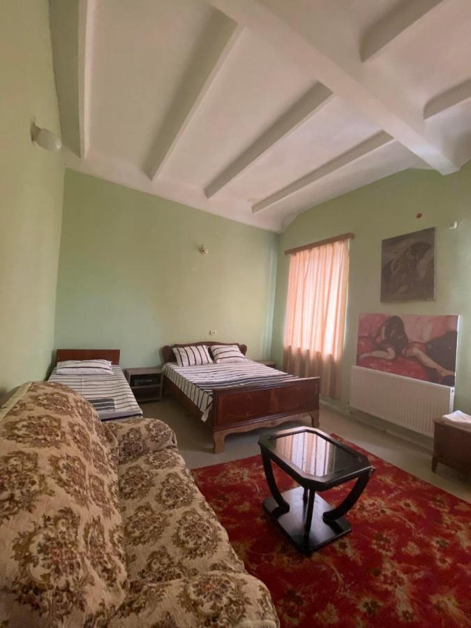 Hotel Golden Fleece Kutaissi Exterior foto