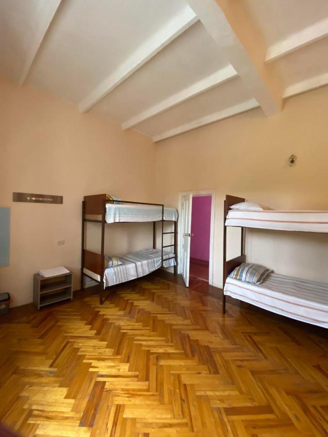 Hotel Golden Fleece Kutaissi Exterior foto