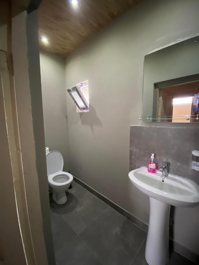 Hotel Golden Fleece Kutaissi Exterior foto